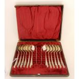 A cased set of twelve silver teaspoons with tongs, Sheffield 1896 Condition Report: Available upon