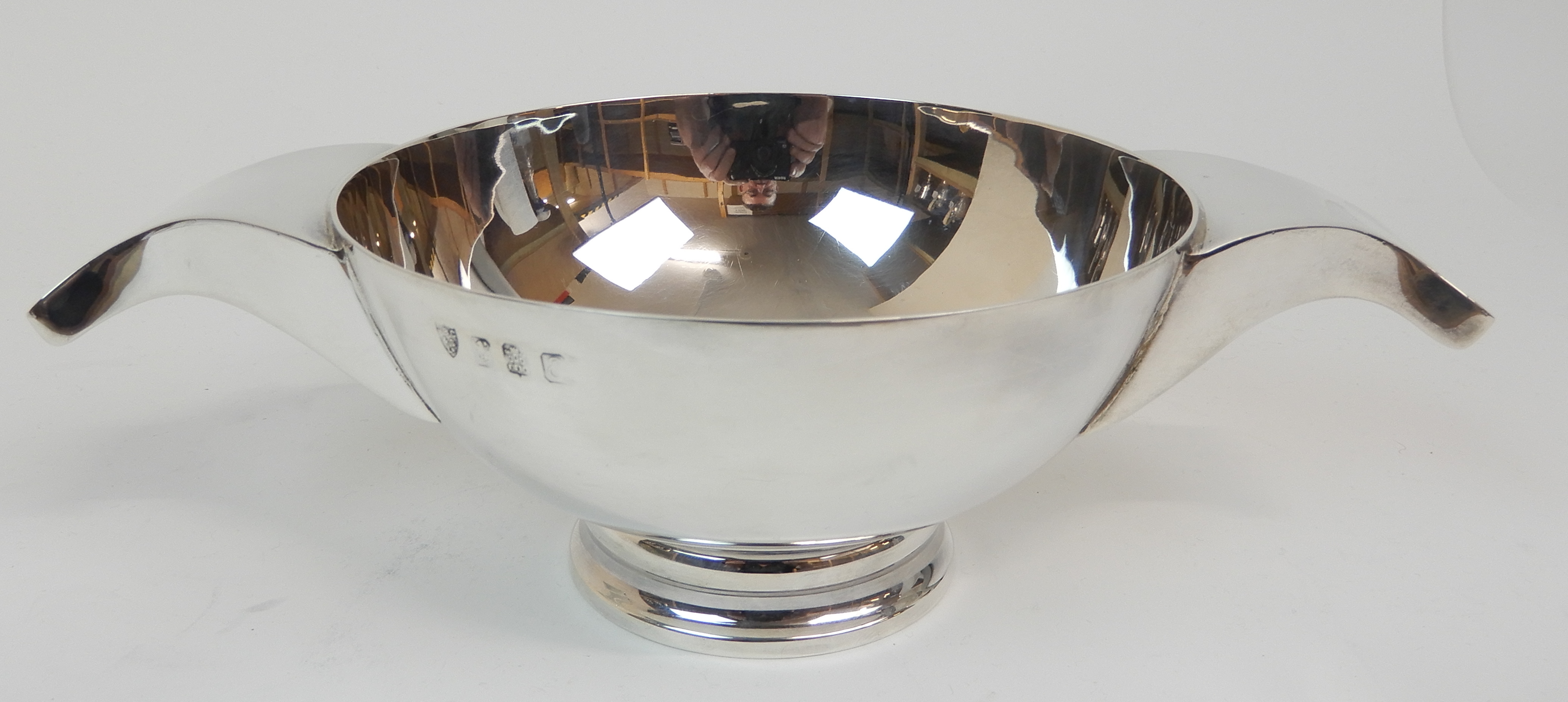 A SILVER QUAICH by J B Chatterley & Sons Limited, Edinburgh 1979, of circular form with down - Image 3 of 6