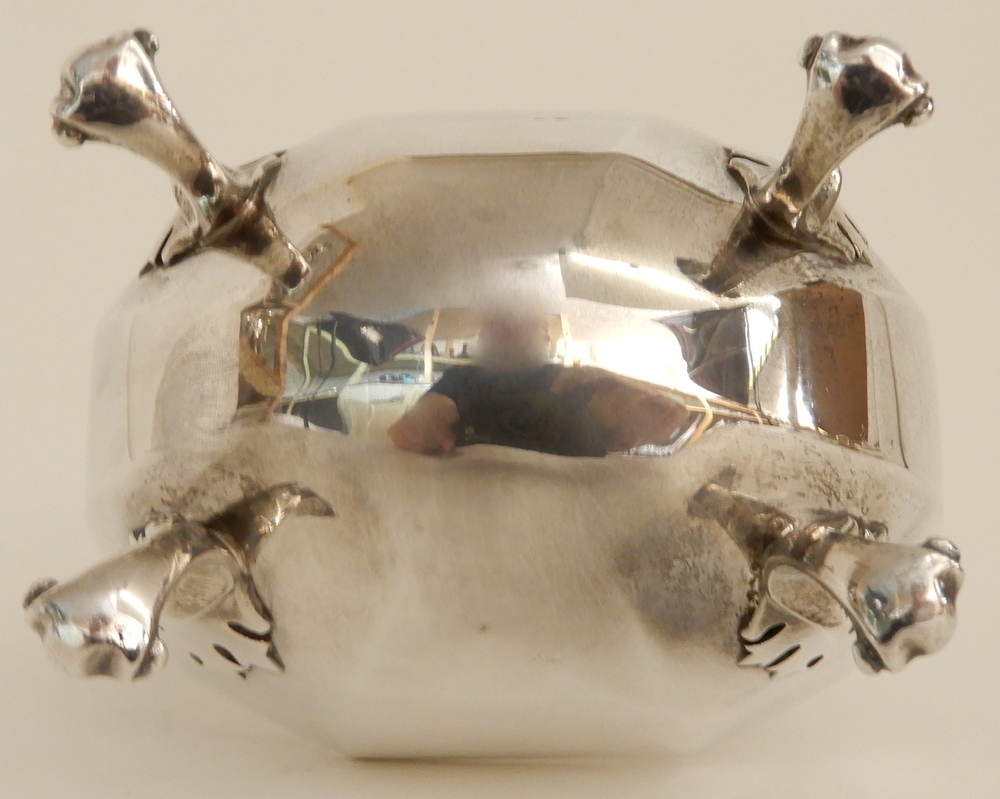 A FOUR PIECE SILVER TEA SERVICE by James Ballantyne & Son, Glasgow 1916, of faceted oval form with - Image 11 of 14