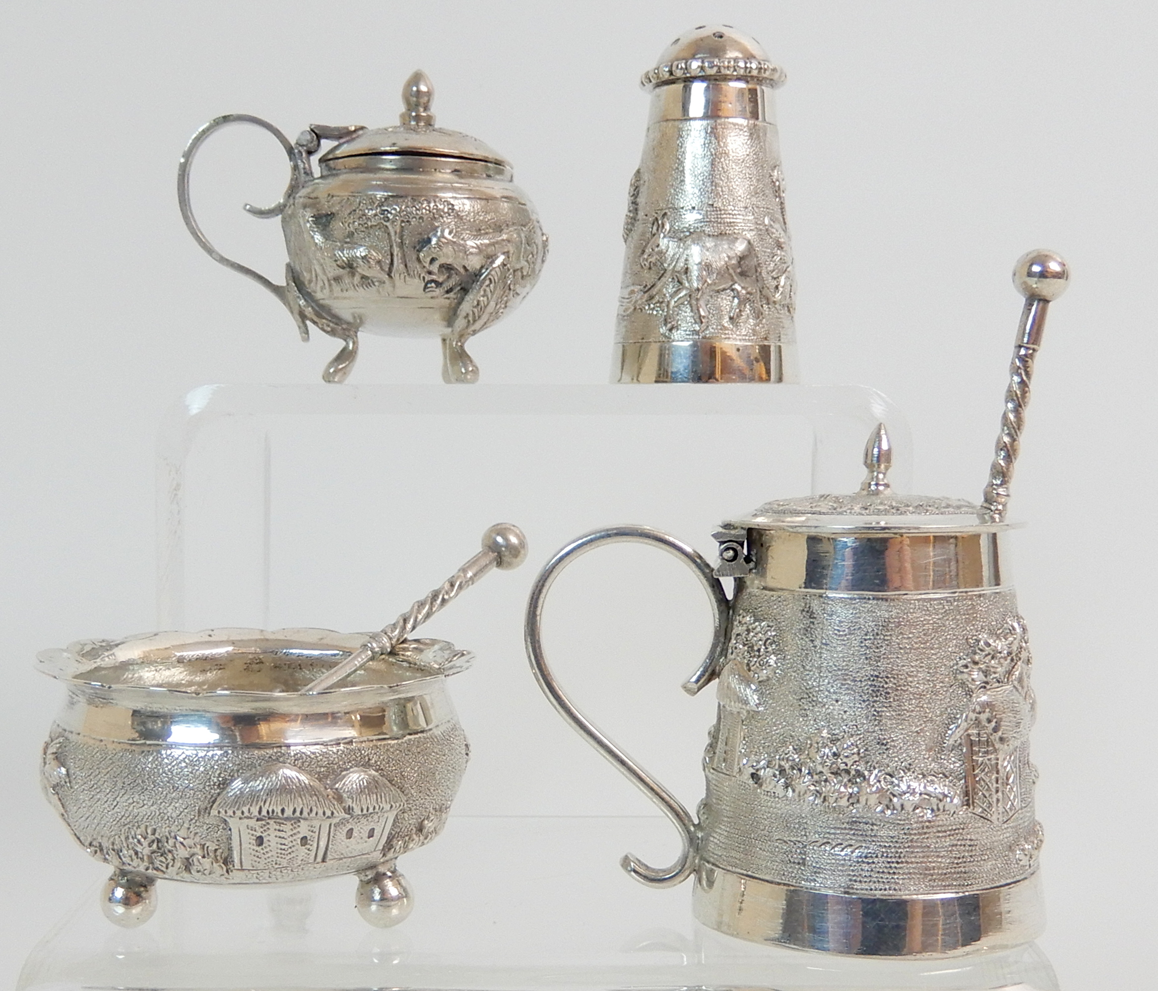 FOUR BURMESE EXPORT SILVER CONDIMENTS comprising two mustard pots, a salt and a pepperette with - Image 2 of 6