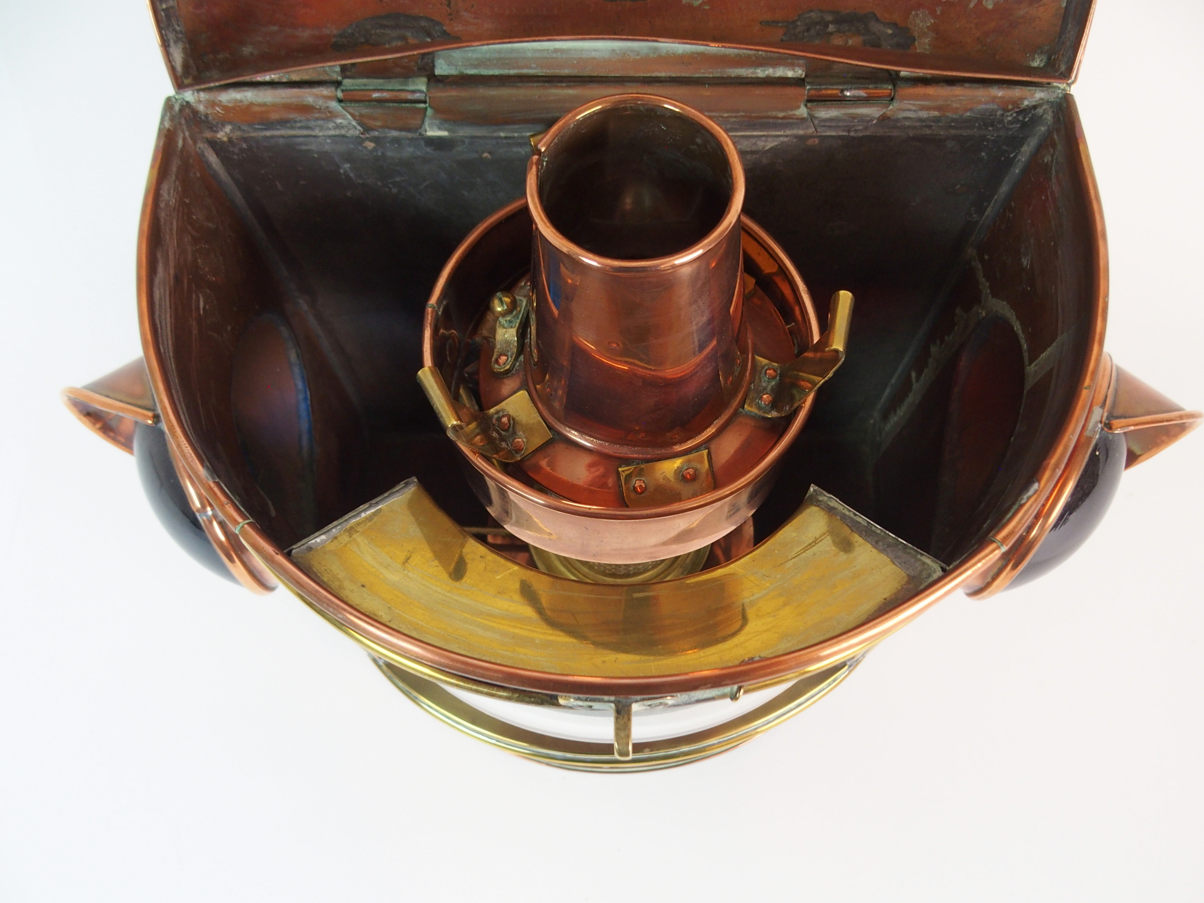 A VICTORIAN COPPER PORT & STARBOARD SHIPS LANTERN with hinged top and swing handle, with interior - Image 7 of 10