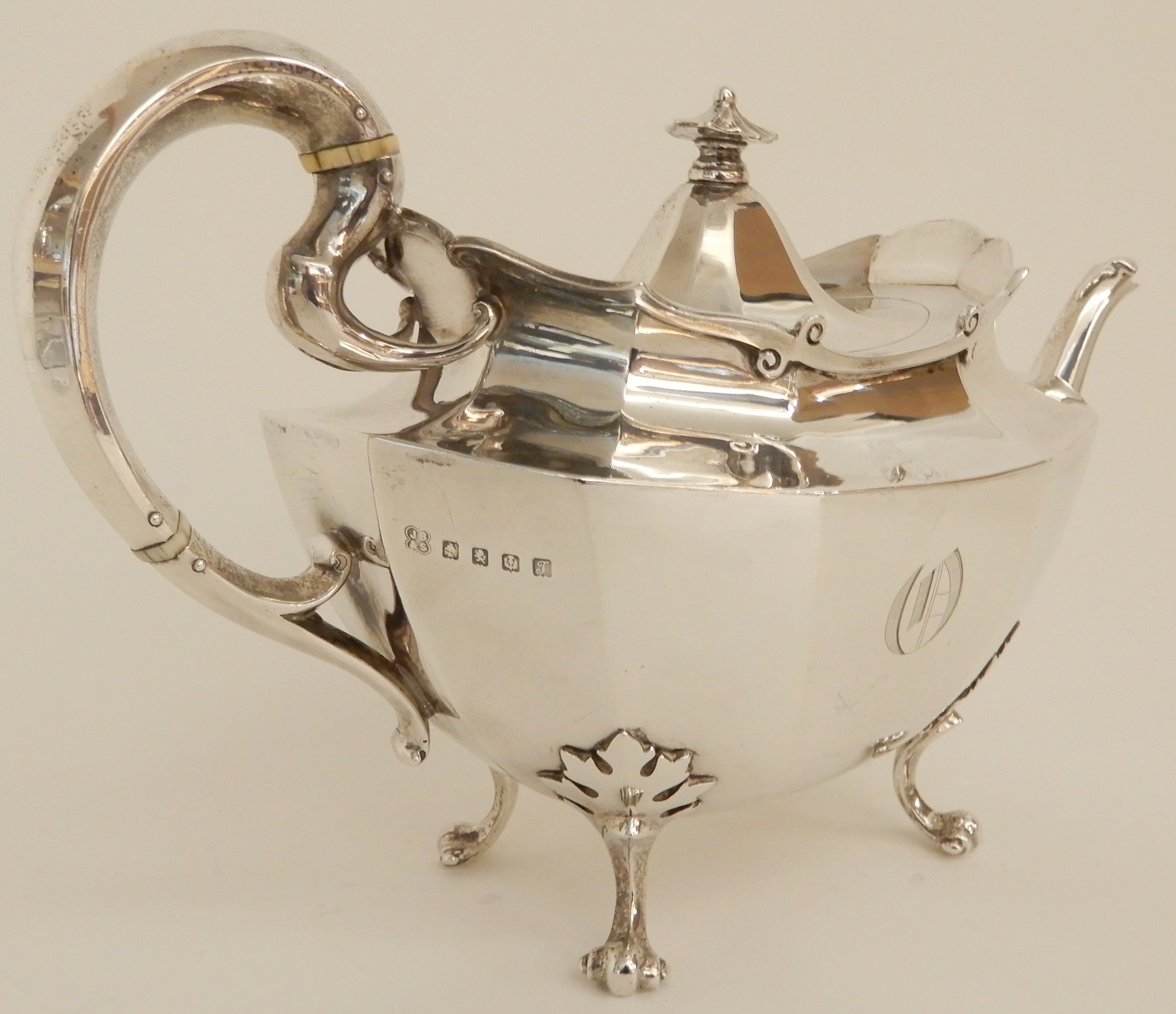 A FOUR PIECE SILVER TEA SERVICE by James Ballantyne & Son, Glasgow 1916, of faceted oval form with - Image 8 of 14