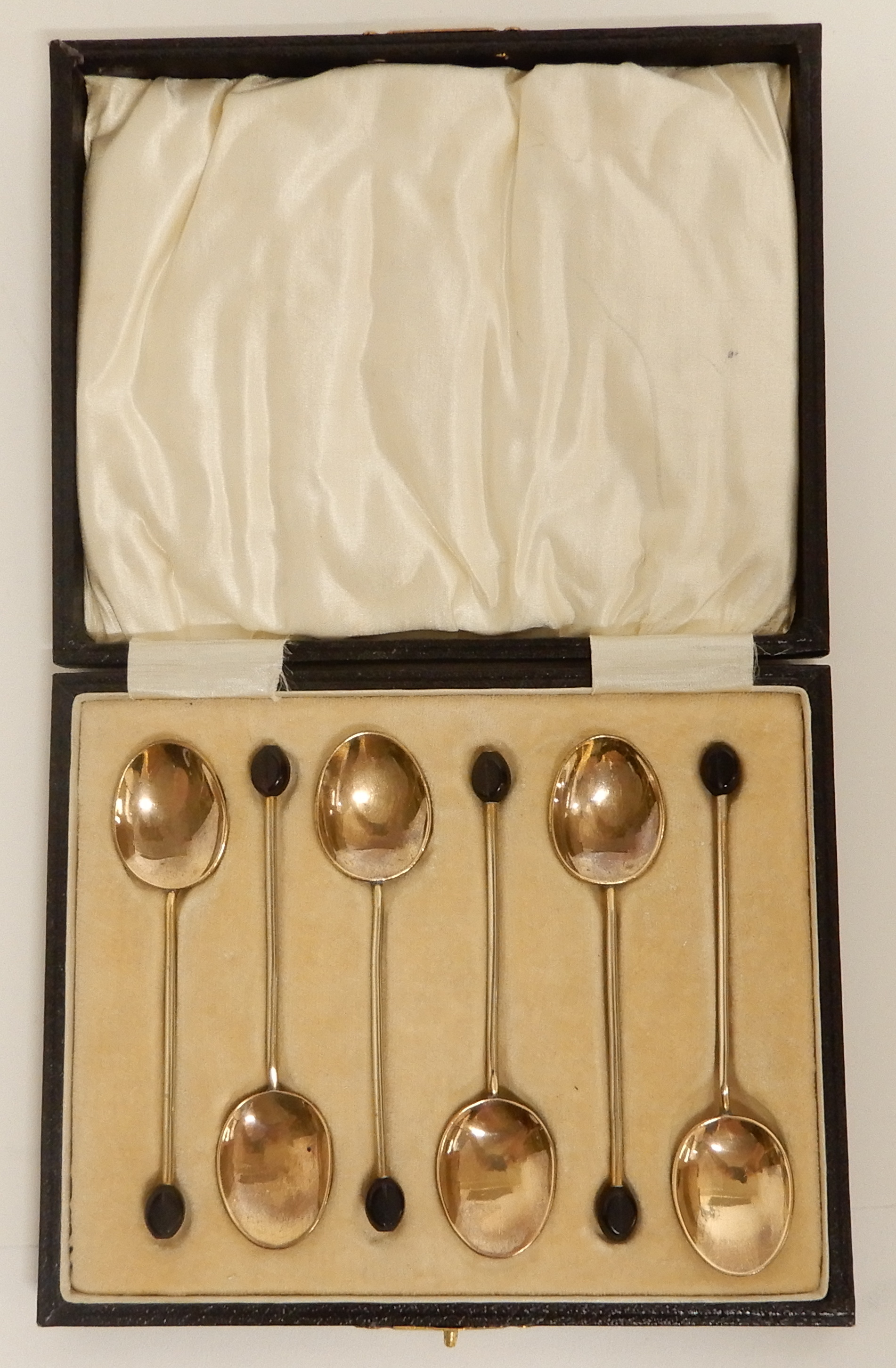 A CASED SET OF SIX SILVER AND ENAMEL COFFEE SPOONS by Turner & Simpson Limited, Birmingham 1935, the - Image 7 of 10