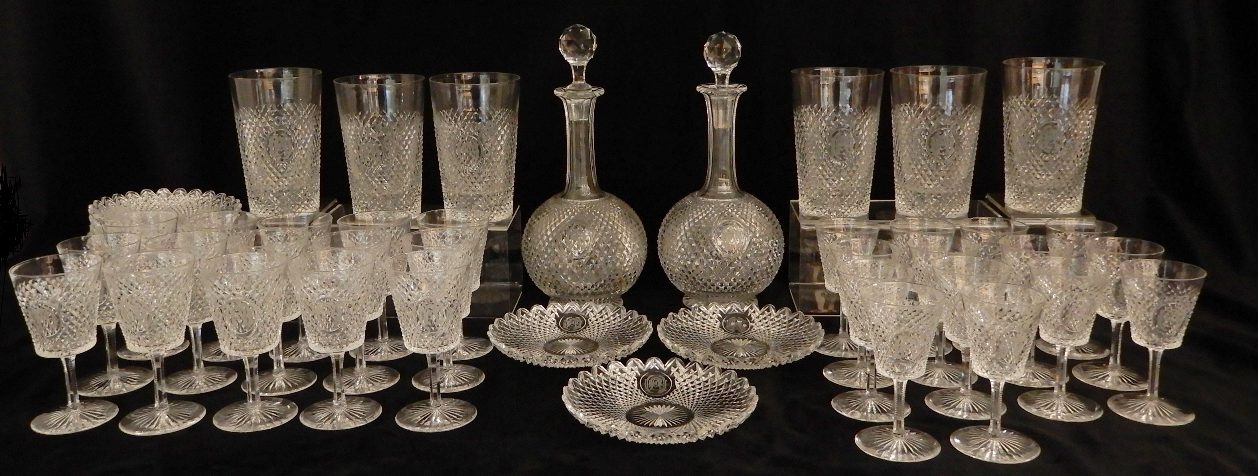 A SUITE OF LATE 19TH CENTURY DIAMOND CUT CRYSTAL comprising six large tumblers, 14.5cm high, fifteen - Image 2 of 24