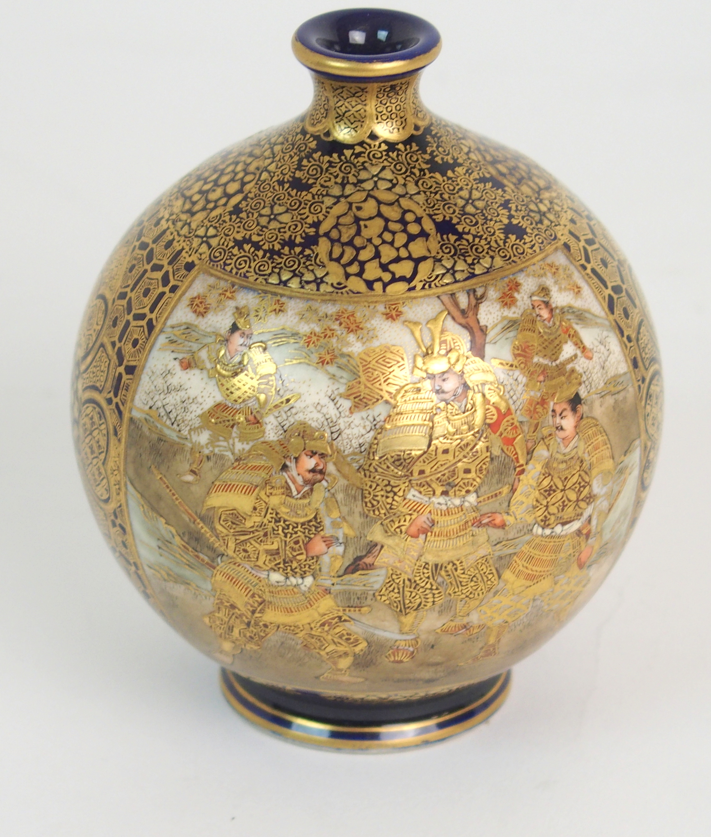 A SATSUMA GLOBULAR VASE decorated with a panel of Samurai and a panel of female figures, divided - Image 2 of 8