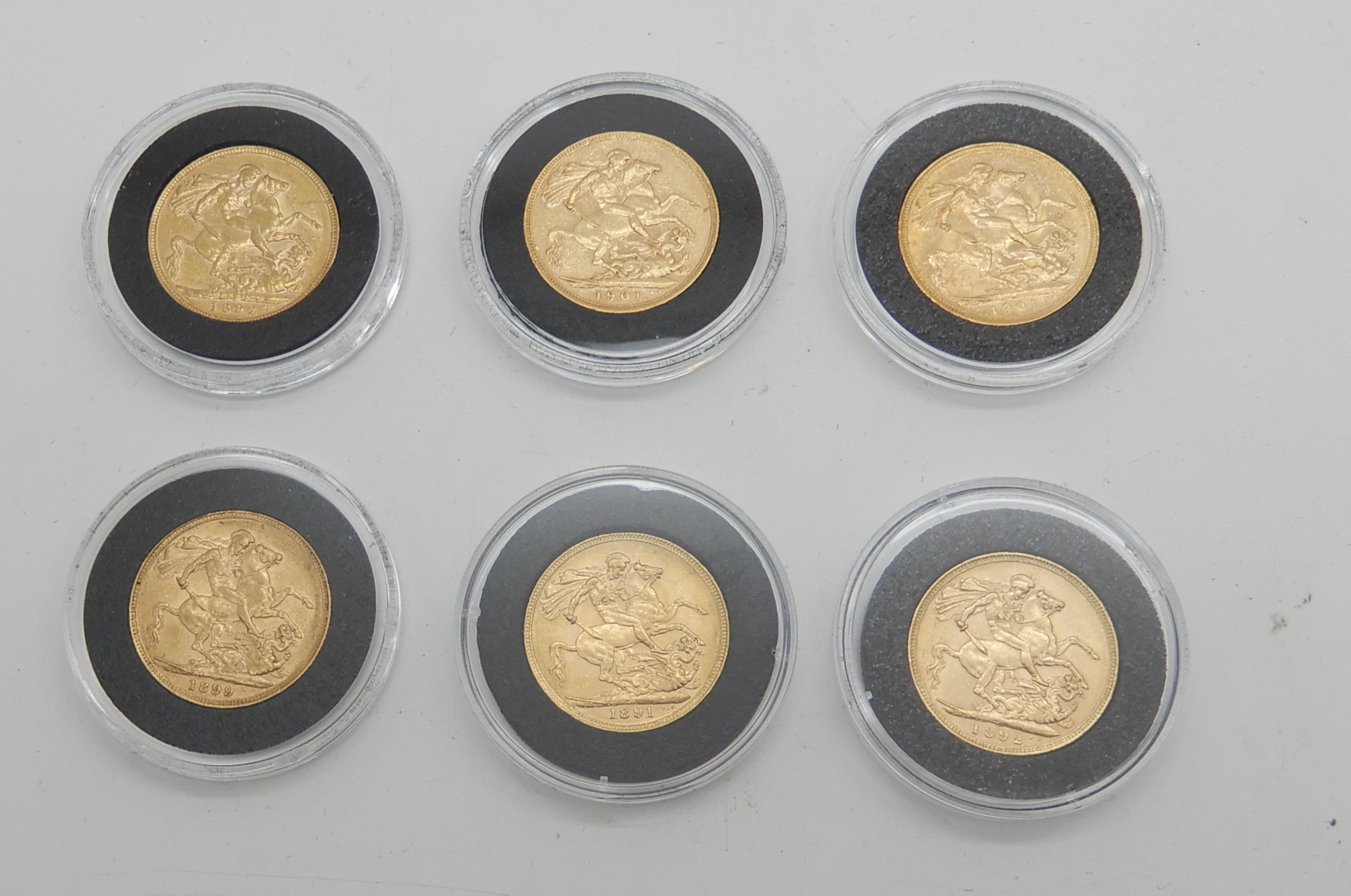 SIX VICTORIAN GOLD FULL SOVEREIGNS 1891, 1892 (2), 1899 and 1901 (2), (encapsulated) (6) Condition