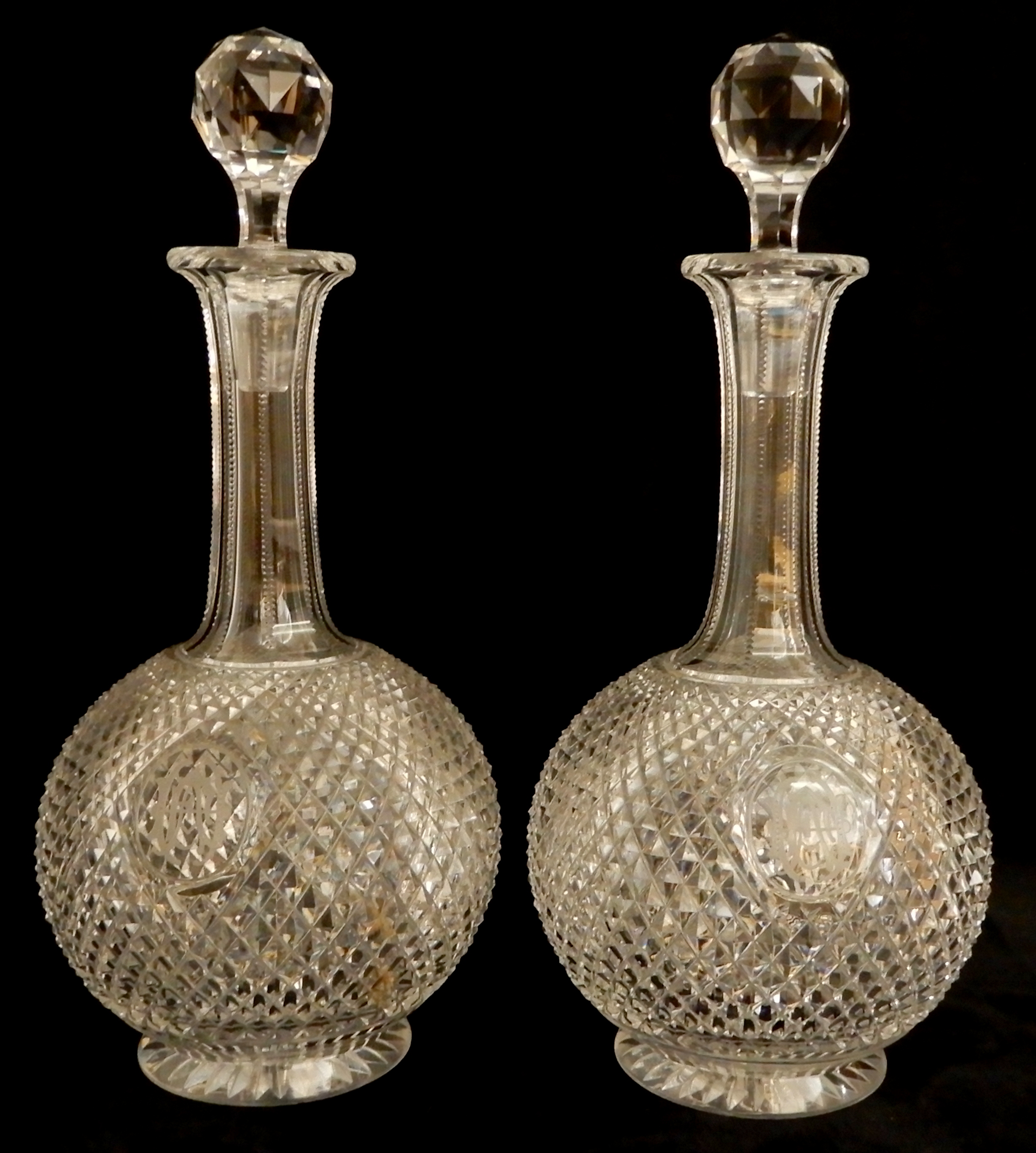 A SUITE OF LATE 19TH CENTURY DIAMOND CUT CRYSTAL comprising six large tumblers, 14.5cm high, fifteen - Image 23 of 24