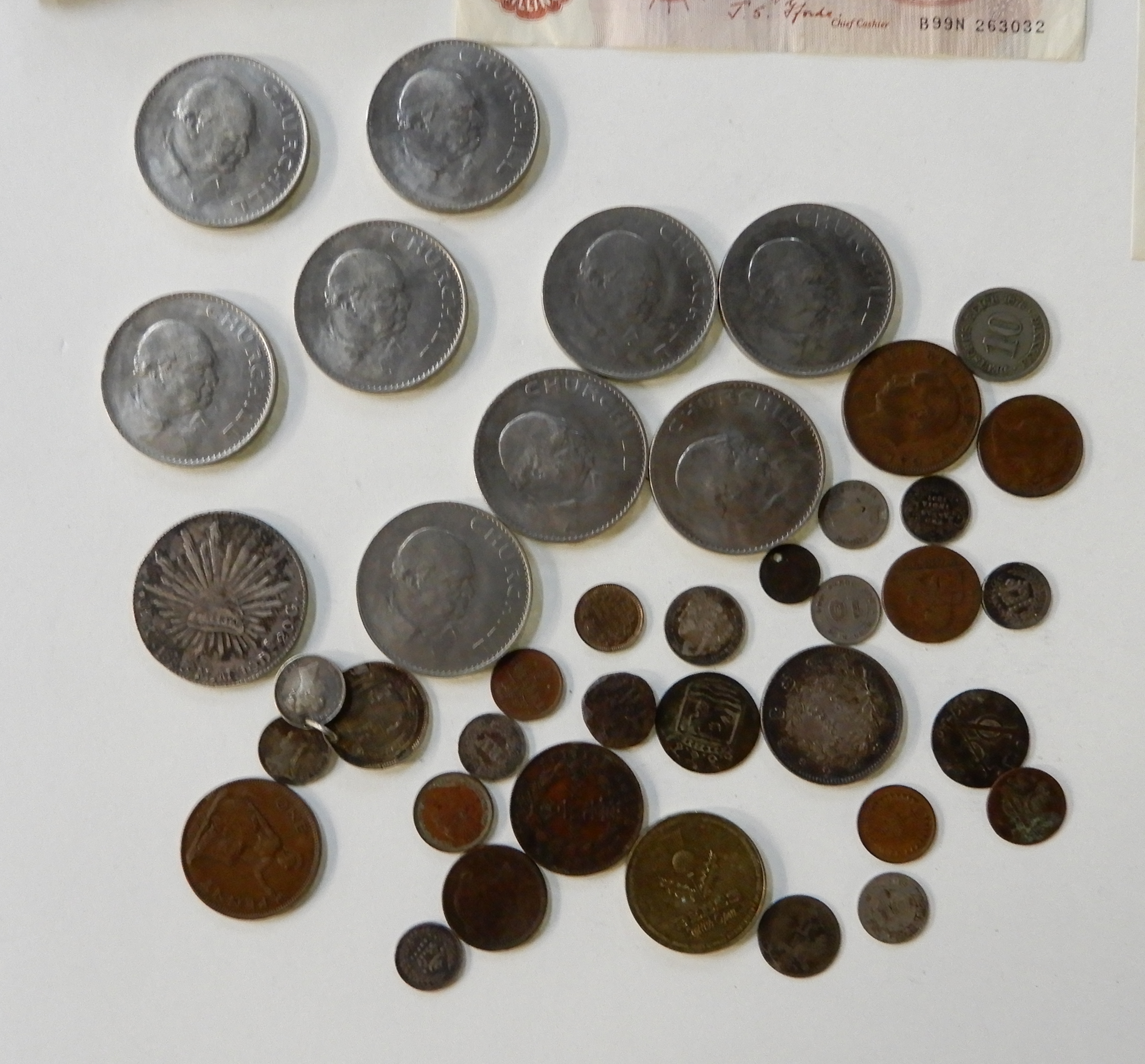 A quantity of commemorative crowns, foreign coins, first decimal coin sets, two foreign banknotes,