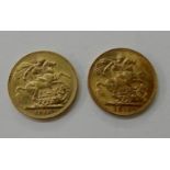 Two gold full sovereigns, 1913, 1915 Condition Report: Available upon request