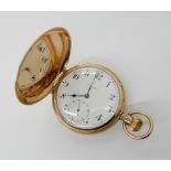 A 9ct gold plain cased full hunter pocket watch by Hampden, diameter 5cm, weight including mechanism