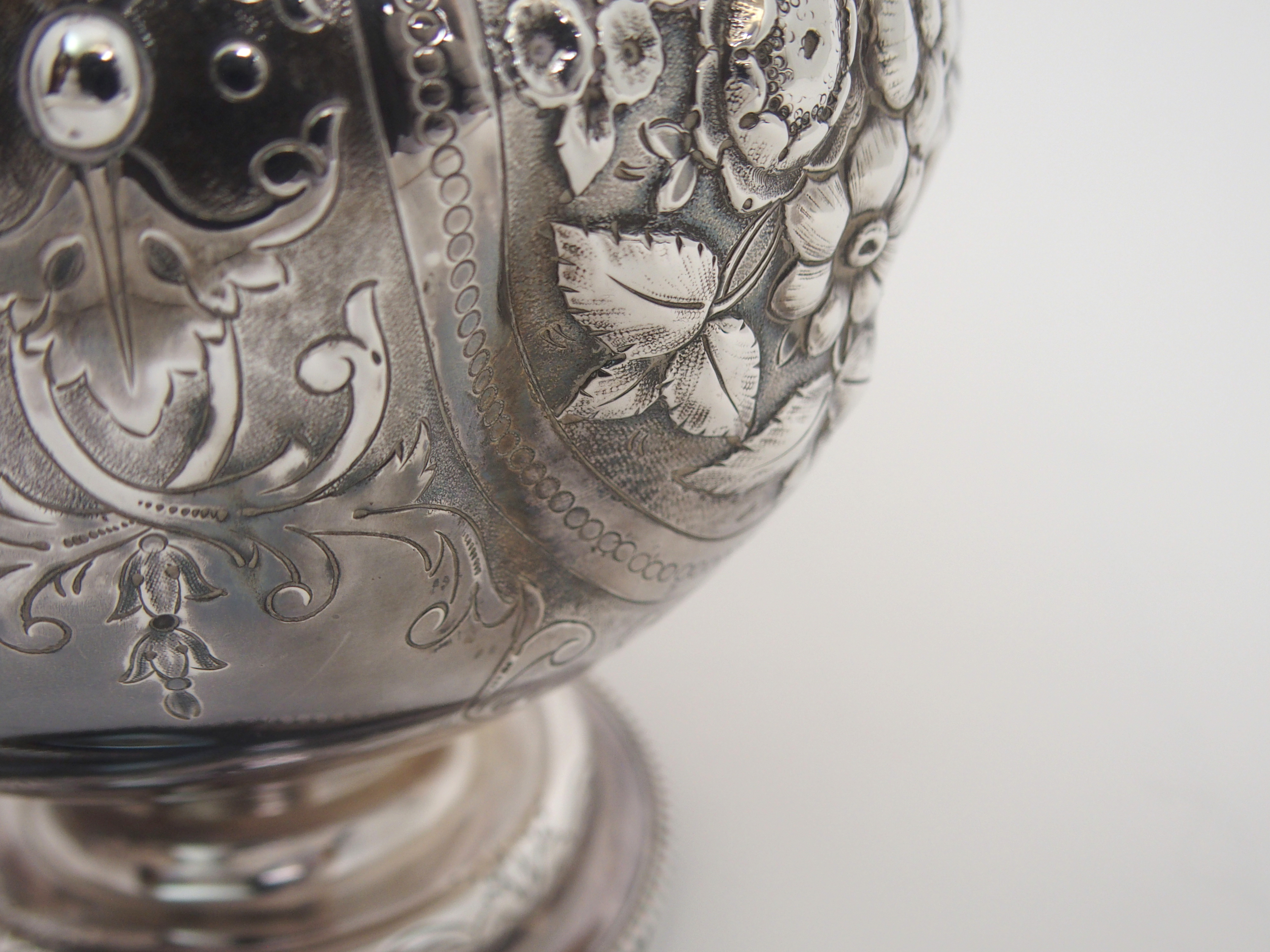 A VICTORIAN SILVER CLARET JUG by Harrison Brothers & Howson, London 1873, of baluster form with - Image 5 of 8