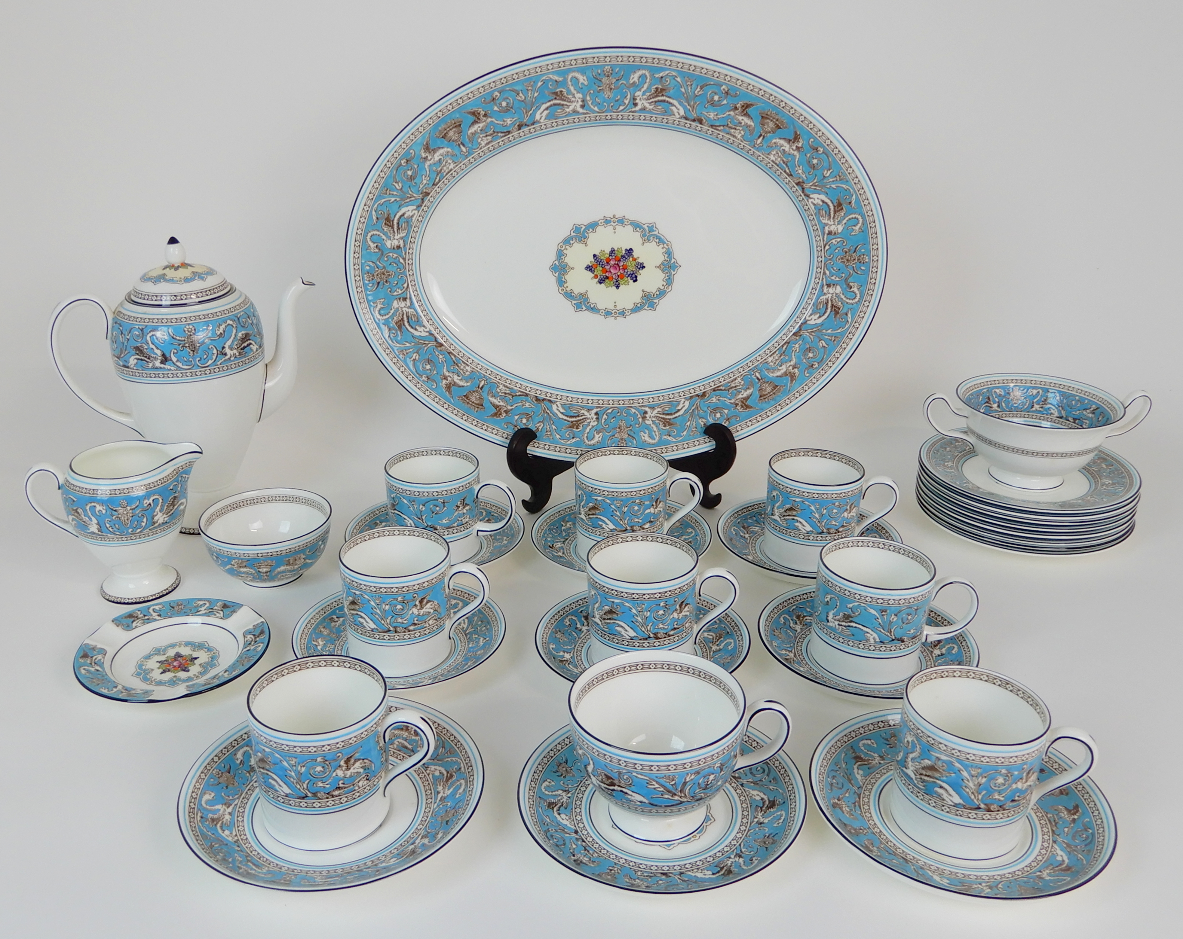 A WEDGWOOD TURQUOISE FLORENTINE COFFEE SET comprising eight cups, six saucers, six plates, milk - Image 11 of 11