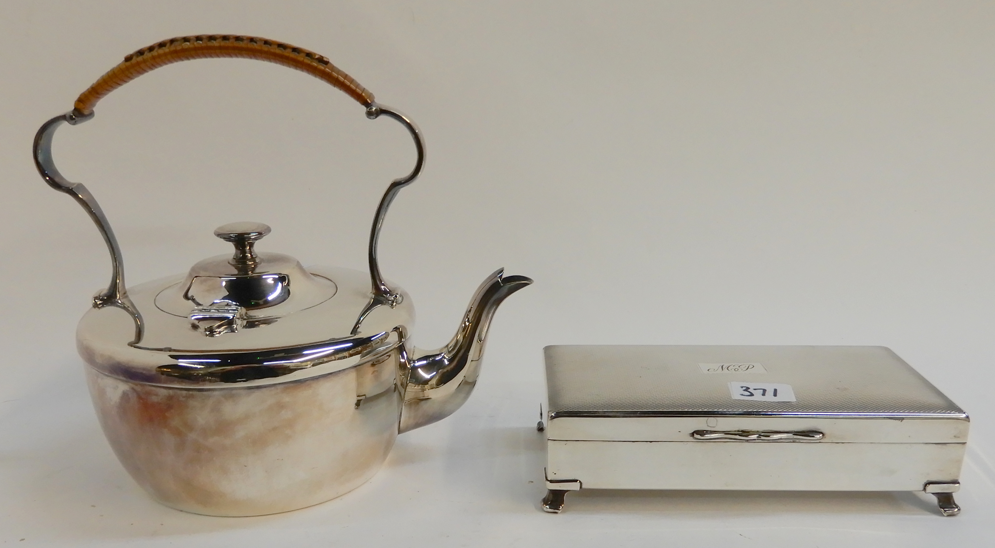 A lot comprising an EP kettle and an EP cigarette box (2) Condition Report: Available upon request