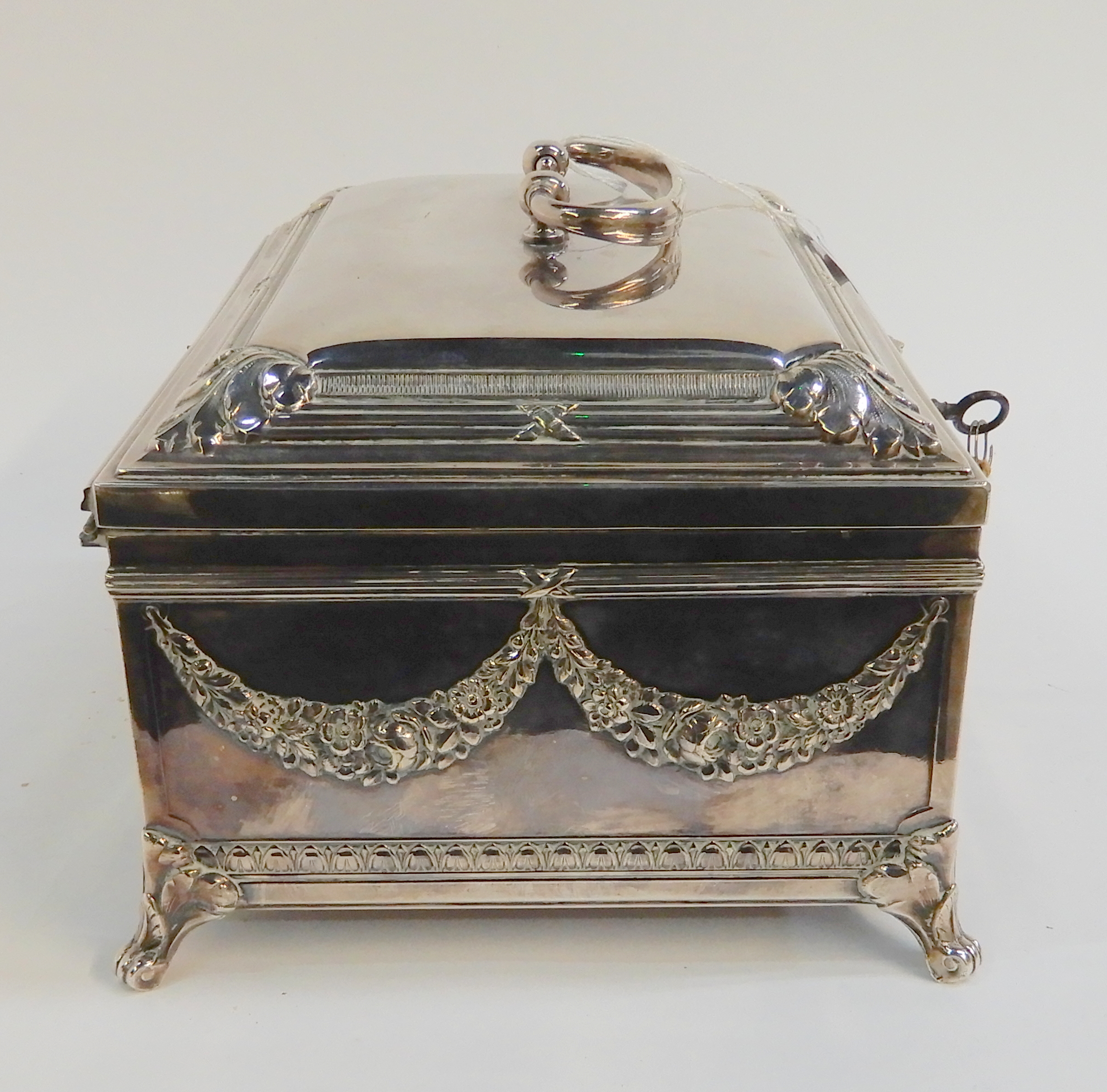 A silver plated casket decorated with floral swag decoration and fitted interior, 22cm x 16cm x 12cm - Image 2 of 3