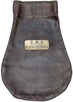 Great Western Railway leather cashbag brass plated GWR BLAEN-RHONDDA. In very good condition,