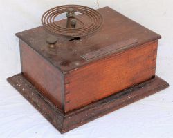 TYERS BLOCK GONG complete with reproduction brass plate VERNEY Jct in good ex box condition.