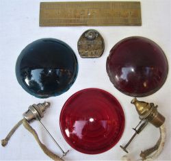 A small collection of lamp spares. RED and GREEN bull eye lenses together with a red lens. 2 lamp