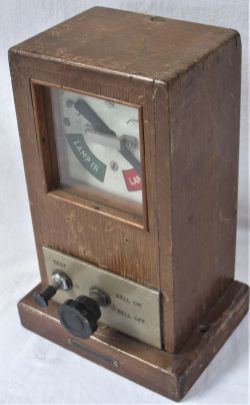 BR(W) 1947 Lamp repeater with bell on/off switch in good unrestored condition.