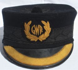 GWR Station Master's pill box hat with 1930s GWR cloth badge in used but good condition.