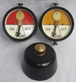 A Lot containing 2 x BR(W) bakelite repeaters HOME and DISTANT but missing front glass together with