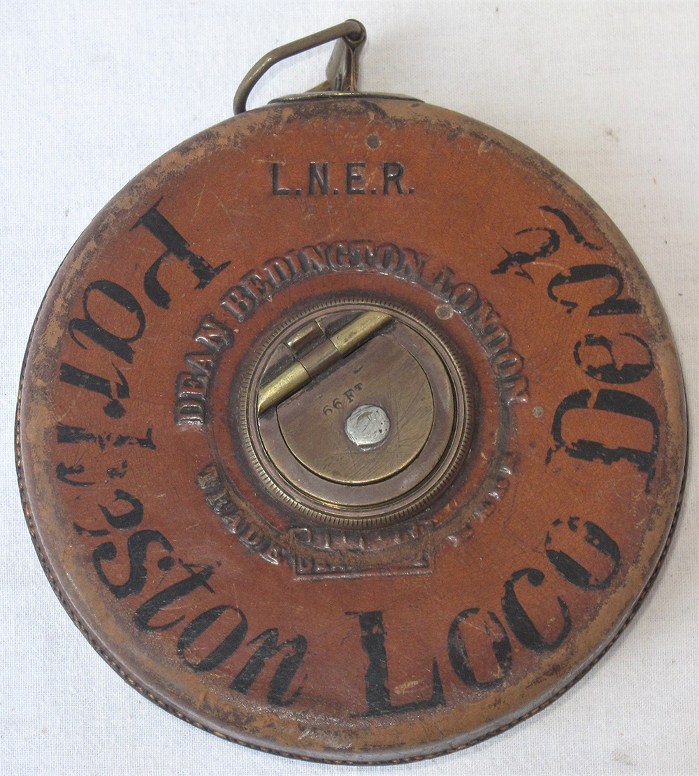 LNER 66ft tape measure made by Dean Bedington of London marked on the front L.N.E.R PARKESTON QUAY