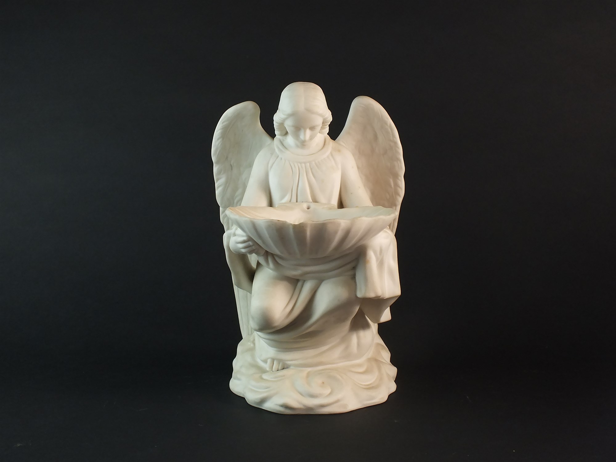 A Minton parian Angel font - Image 2 of 2