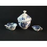Three pieces of Worcester blue and white porcelain