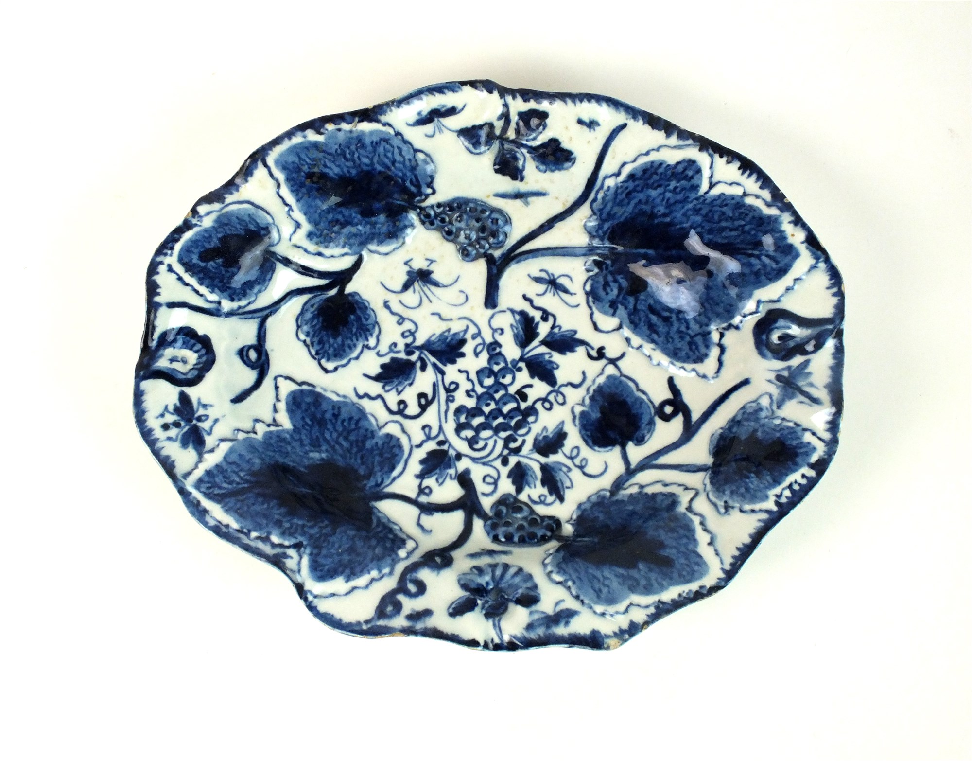 An 18th century Bow porcelain plate