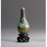 A Chinese cloisonne snuff bottle