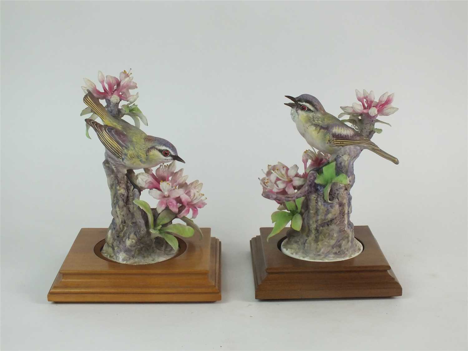 A pair of Royal Worcester models of Red-Eyed Vireos - Image 2 of 4