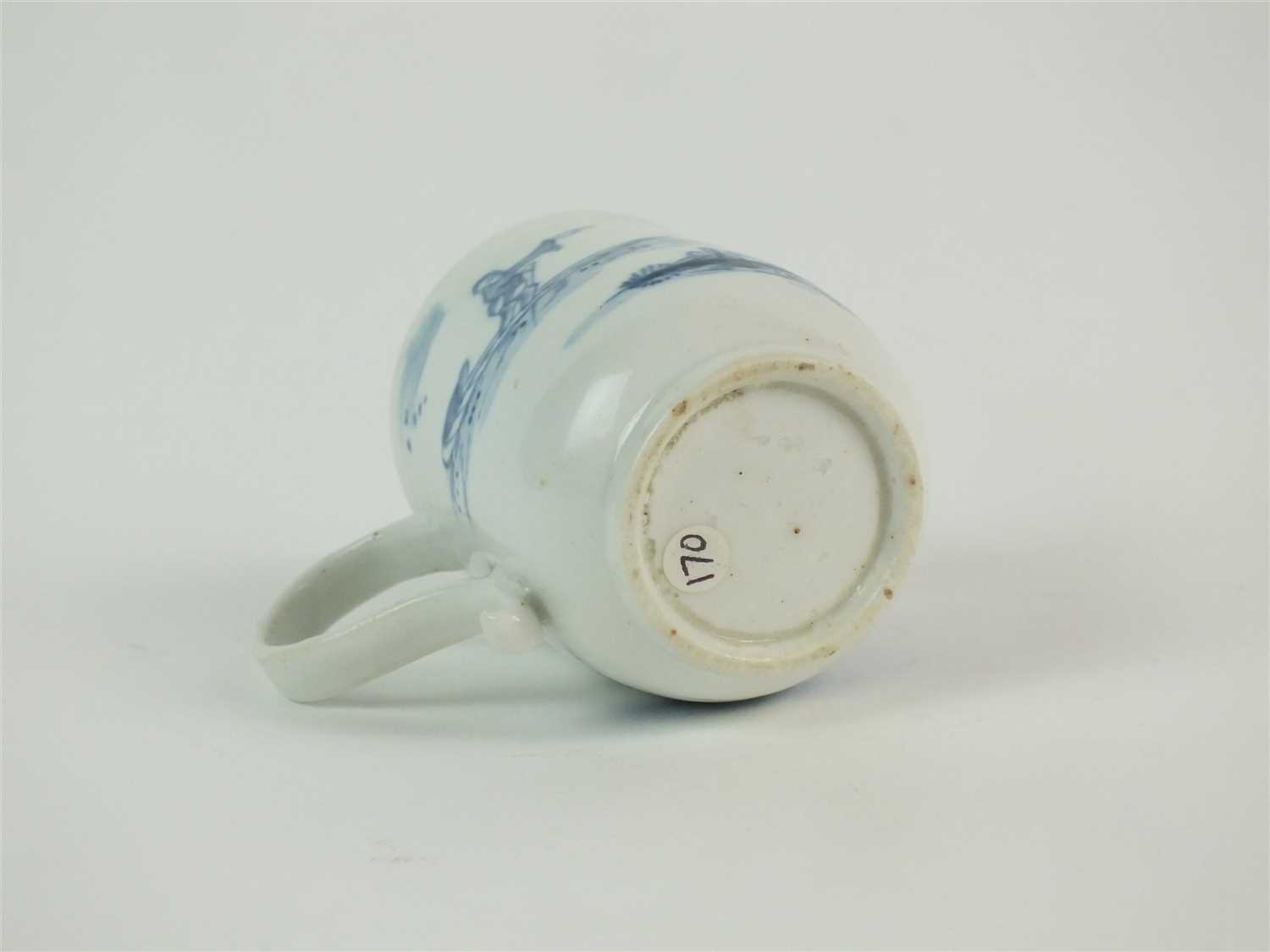 A rare Longton Hall coffee cup - Image 4 of 5
