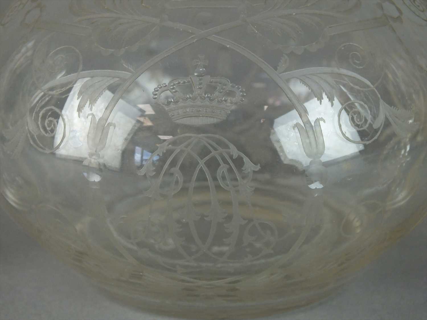 Engraved decanter and three matching glasses - Image 2 of 2