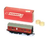 Hornby Dublo BR “Stove”6-wheel Passenger Brake Van