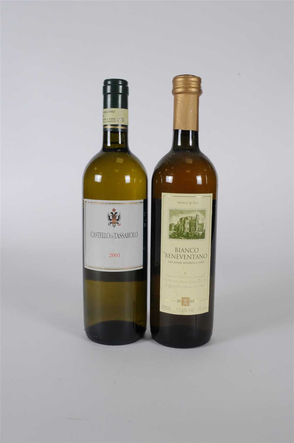 Italy Box White I Sistri Toscana Chardonnay 1998 5 bottles Bianco Beneventano 2005 1 bottle