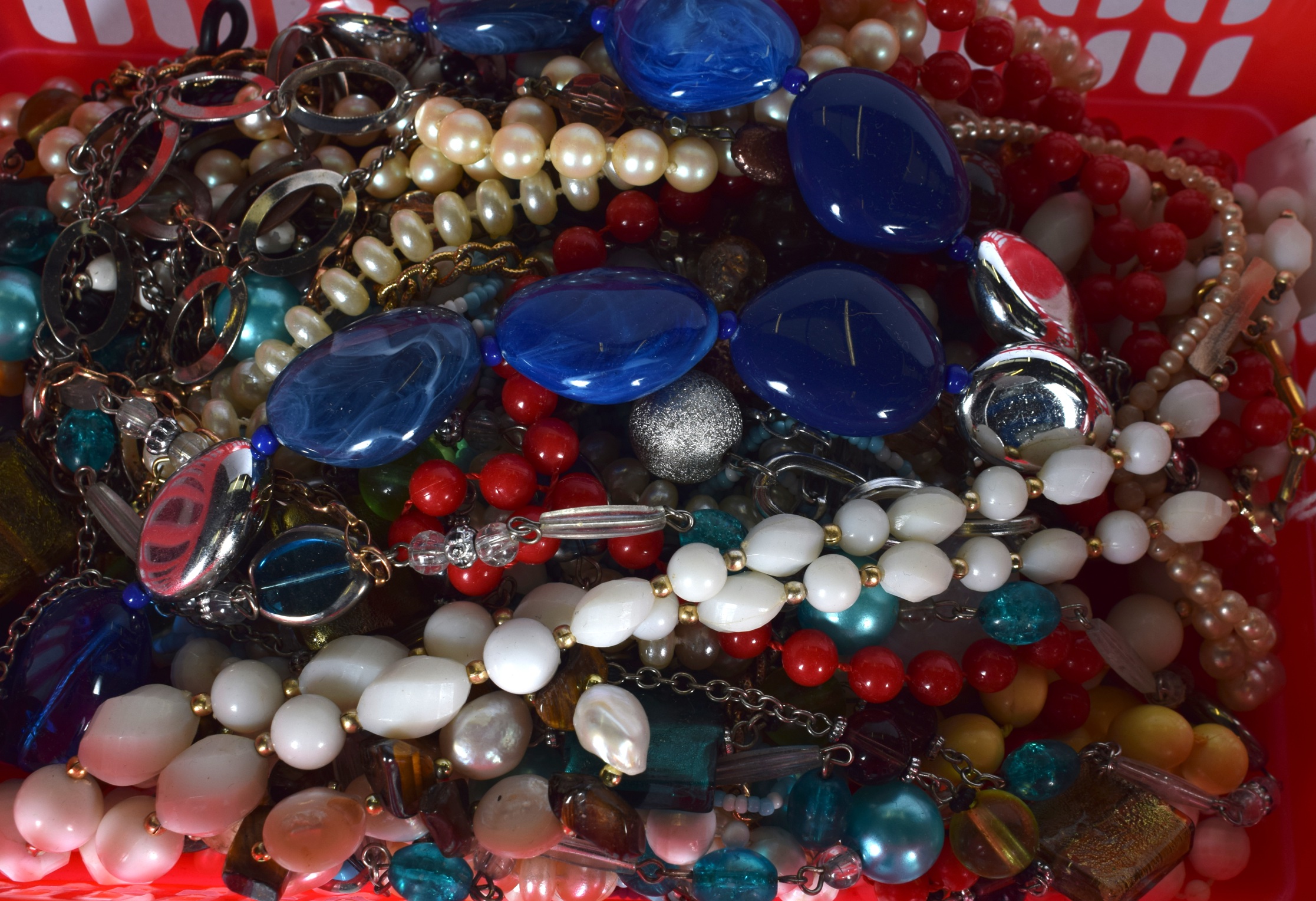 A LARGE QUANTITY OF COSTUME JEWELLERY, of varying style.