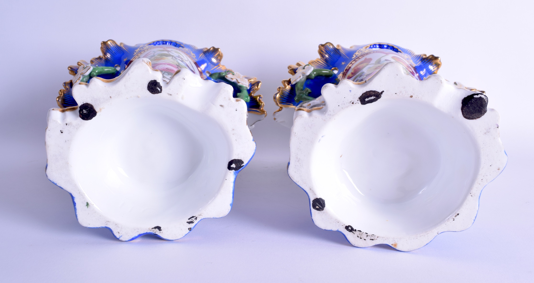 A LARGE PAIR OF 19TH CENTURY FRENCH TWIN HANDLED PORCELAIN VASES painted with floral sprays. 33 cm x - Bild 3 aus 3