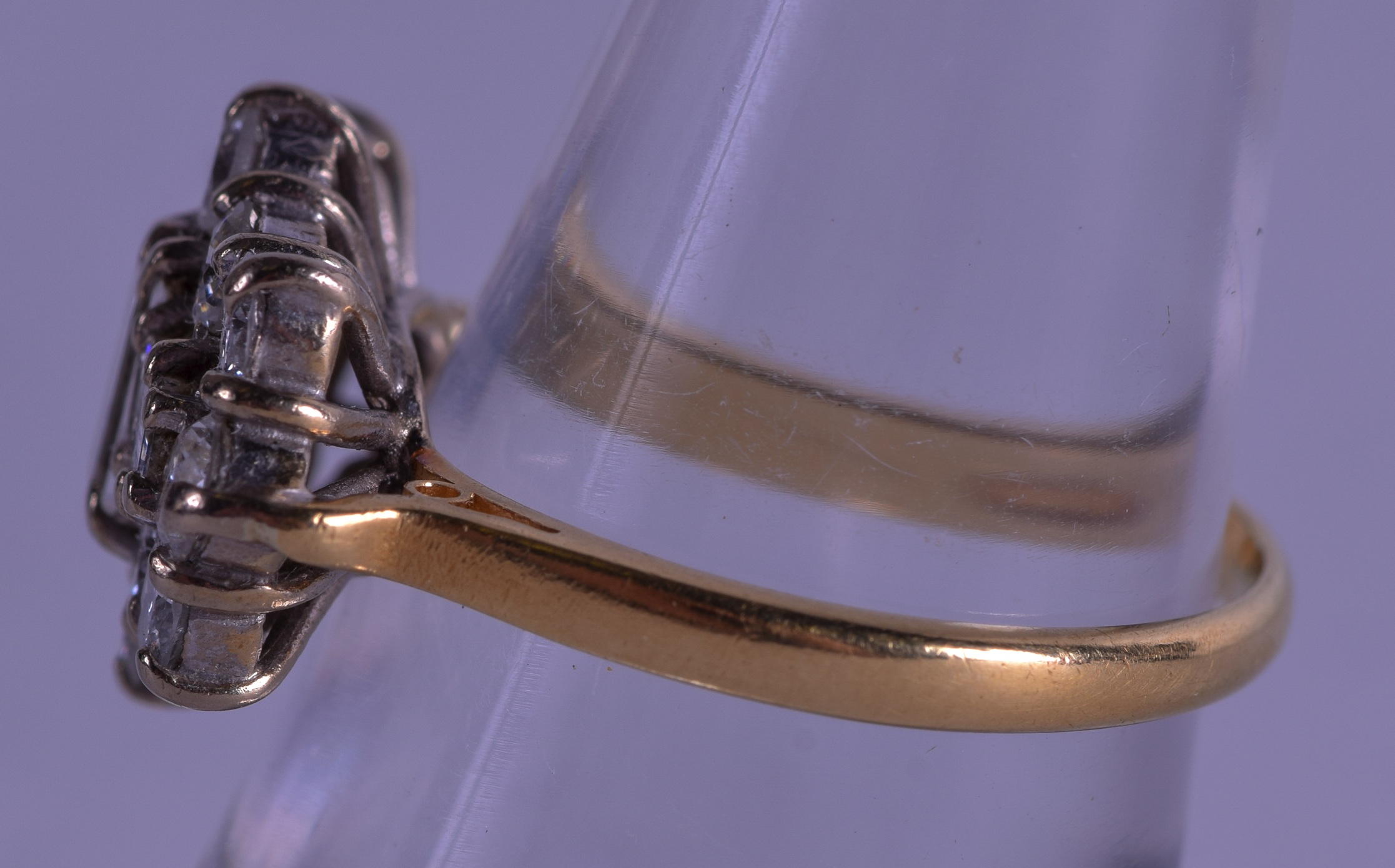 A FINE 18CT GOLD AND DIAMOND RING comprising of approx. 1.5 cts. Size Q. - Image 2 of 5