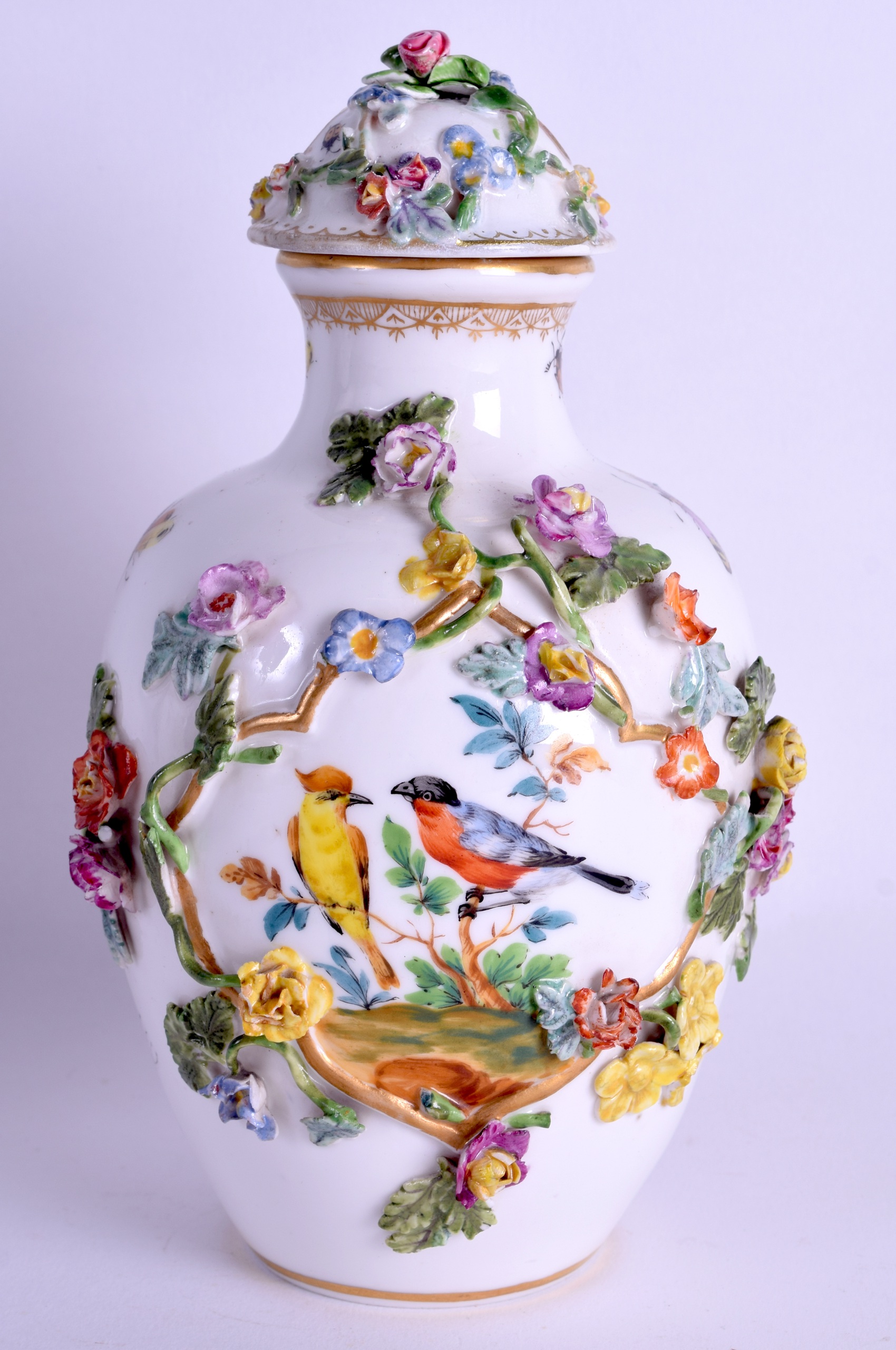 A GOOD 18TH/19TH CENTURY GERMAN PORCELAIN ENCRUSTED VASE AND COVER together with a matching