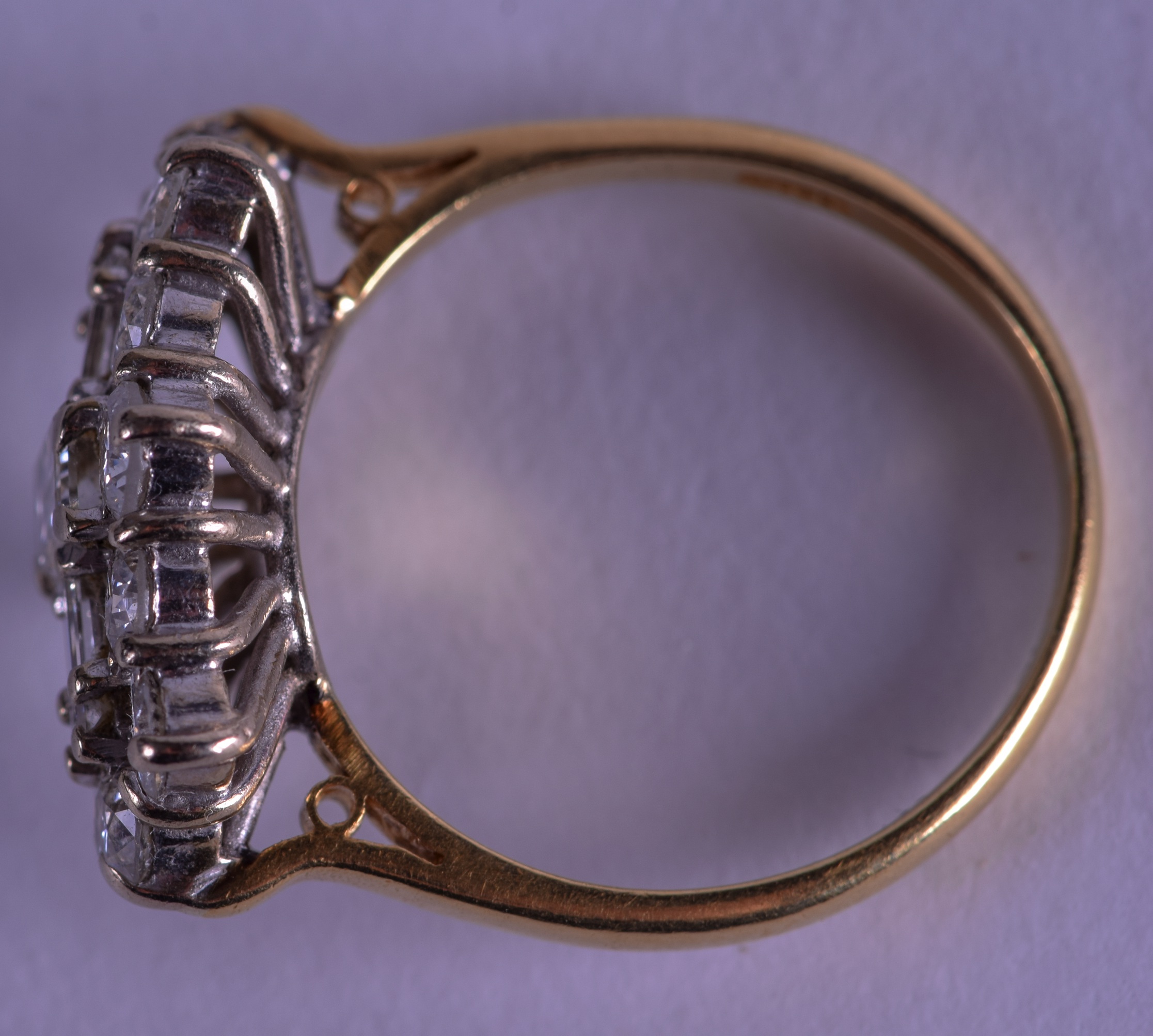A FINE 18CT GOLD AND DIAMOND RING comprising of approx. 1.5 cts. Size Q. - Image 3 of 5