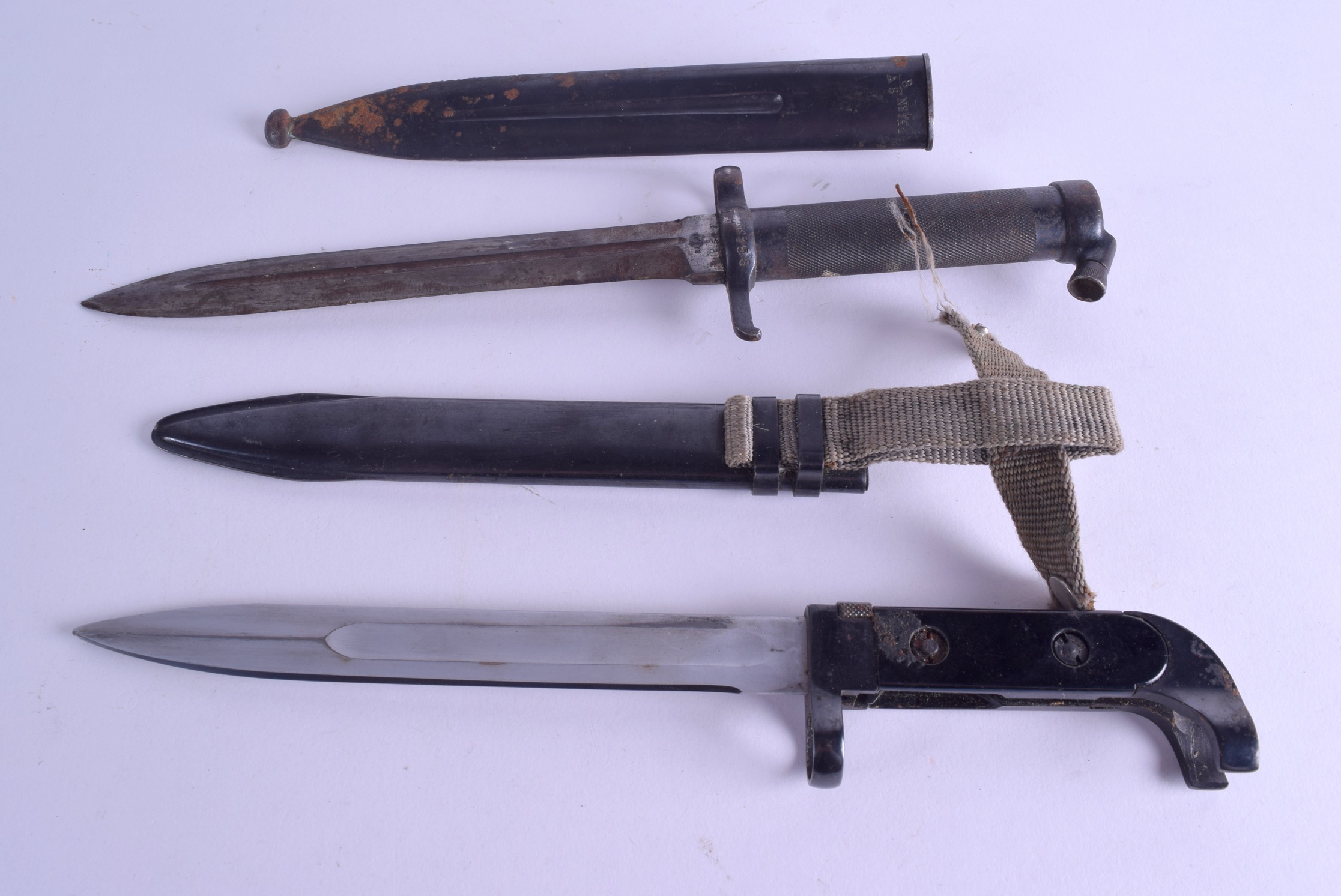 TWO MILITARY KNIVES. 34 cm & 31 cm long. (2) - Bild 2 aus 2