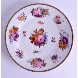 A GOOD FLIGHT BARR AND BARR PLATE painted with floral sprays in the manner of Samuel Astles. 20 cm