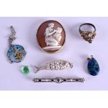 A VINTAGE CAMEO BROOCH etc. (7)