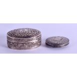 TWO CONTINENTAL SILVER BOXES. 147 grams. 9 cm & 6 cm wide. (2)