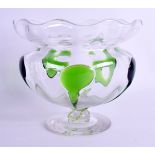 AN ART NOUVEAU EUROPEAN GREEN AND CLEAR GLASS VASE possibly Austrian. 20 cm x 17 cm.