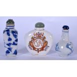 A CHINESE EXPORT PORCELAIN SNUFF BOTTLE, together with two blue and white bottles. (3)