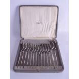 A STYLISH SET OF GEORG JENSEN SILVER CUTLERY within a fitted case. 27.5 oz. (14)
