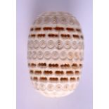 A 19TH CENTURY CONTINENTAL BONE EGG SHAPED BOX AND COVER. 6.5 cm x 4.25 cm.