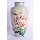 AN EARLY 20TH CENTURY JAPANESE MEIJI PERIOD ANDO CLOISONNE ENAMEL VASE decorated with flowers upon a