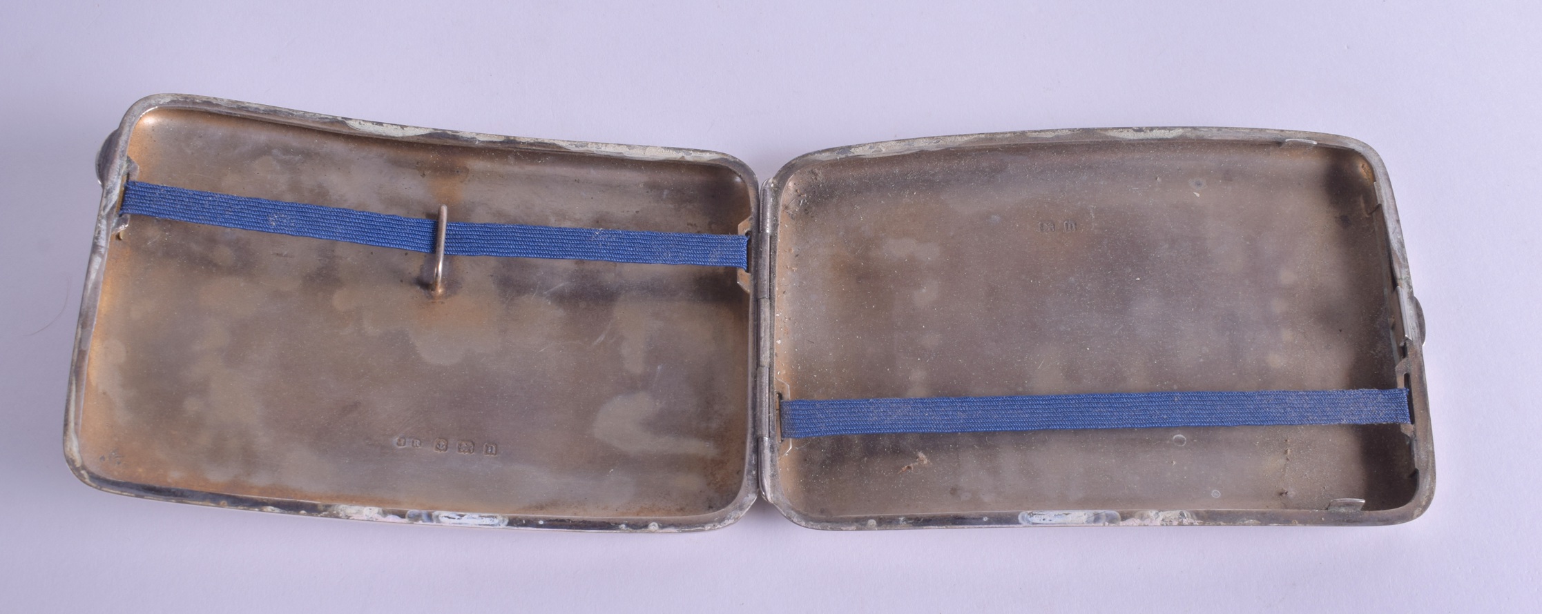 A LARGE SILVER CIGARETTE CASE. London 1912. 5.3 oz. 12 cm x 8 cm. - Image 3 of 5