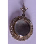 A VICTORIAN SILVER AND CRYSTAL PENDANT. 2 cm wide.